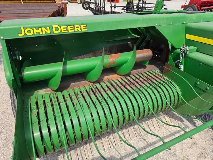 2016-john-deere-348-image-4