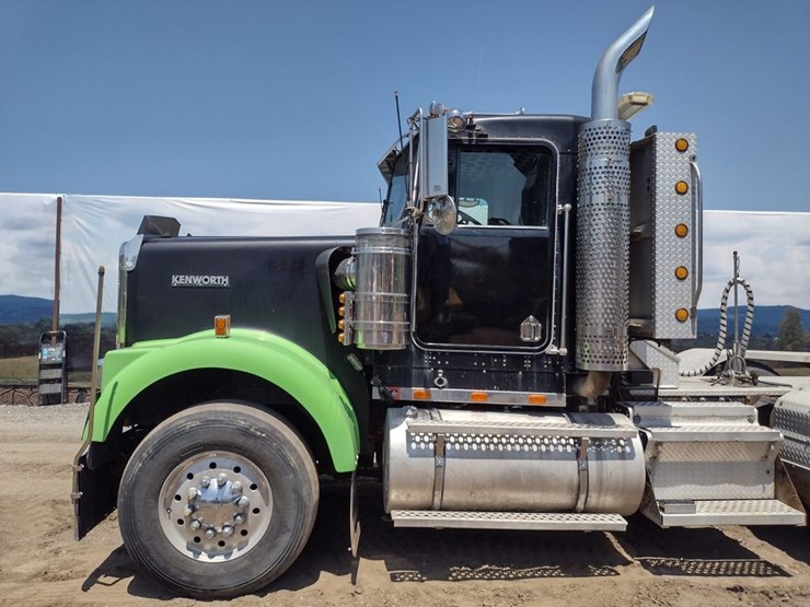 kenworth-w900-image-24