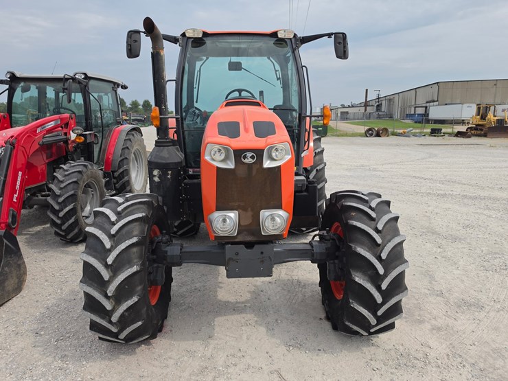 2016-kubota-m6-141-image-2