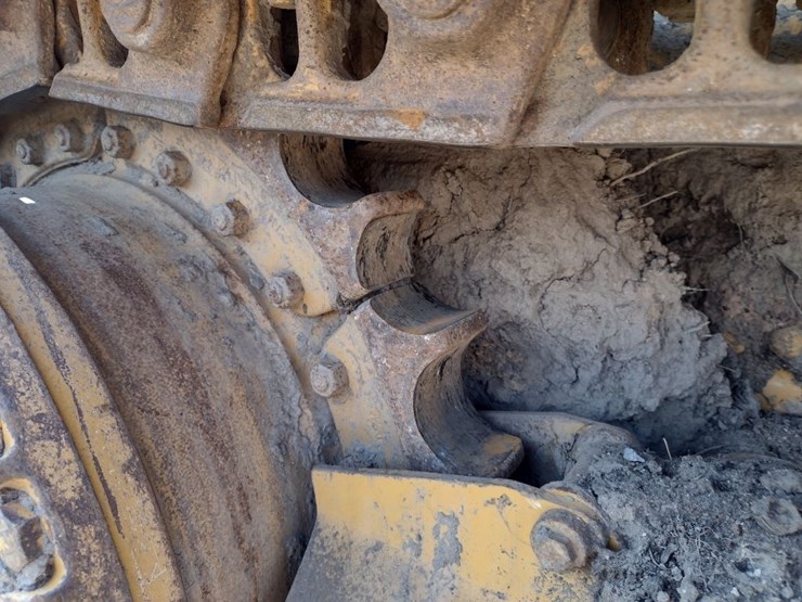 caterpillar-d6k2-xl-image-28