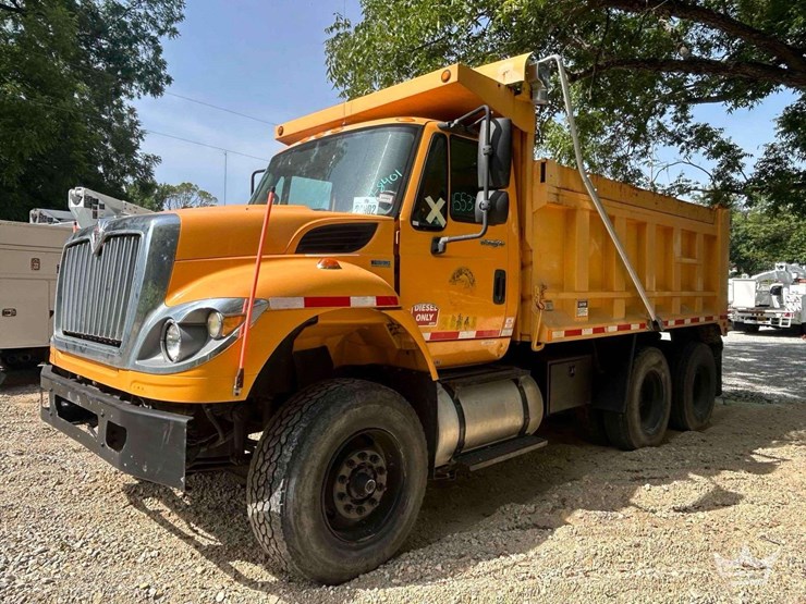 2011-international-workstar-7500-image-1