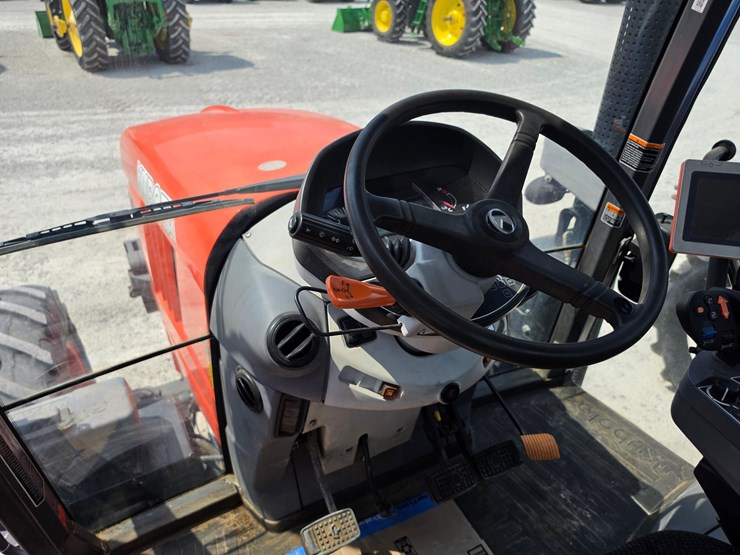 2020-kubota-m7-132-image-9