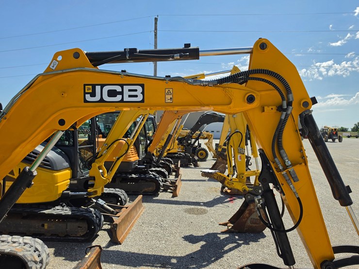 2022-jcb-50z-1-image-23