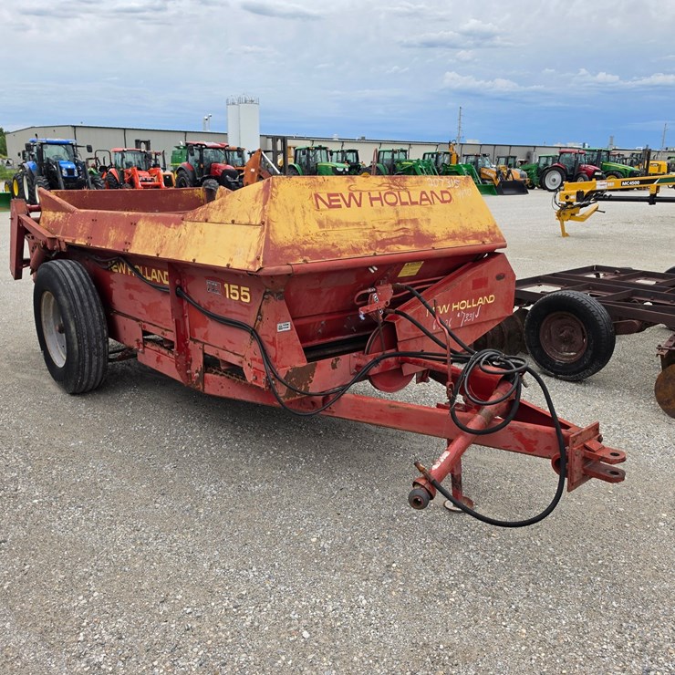 NEW HOLLAND 155