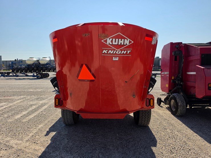 2018-kuhn-knight-vt156-image-11