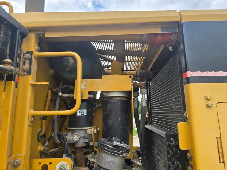 2007-caterpillar-12h-image-80