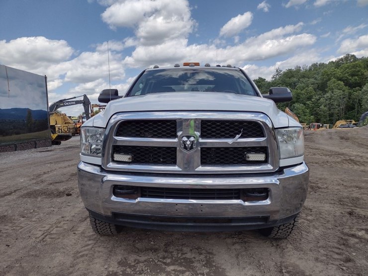 dodge-2500-image-2