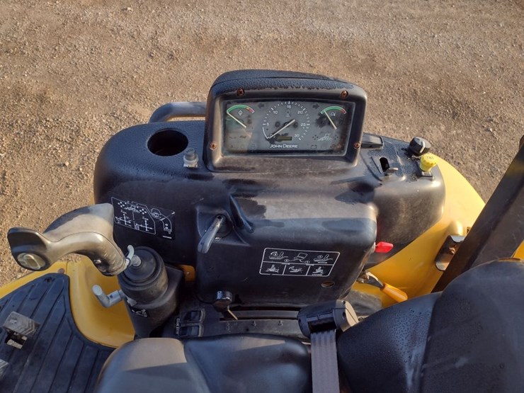 john-deere-110-image-8