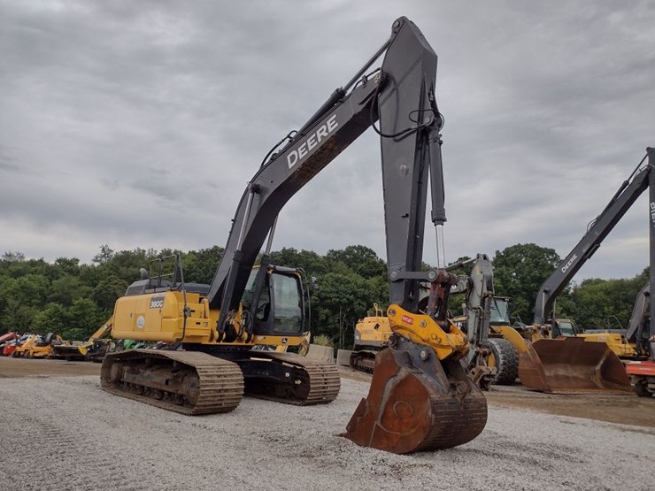 deere-380g-lc-image-45
