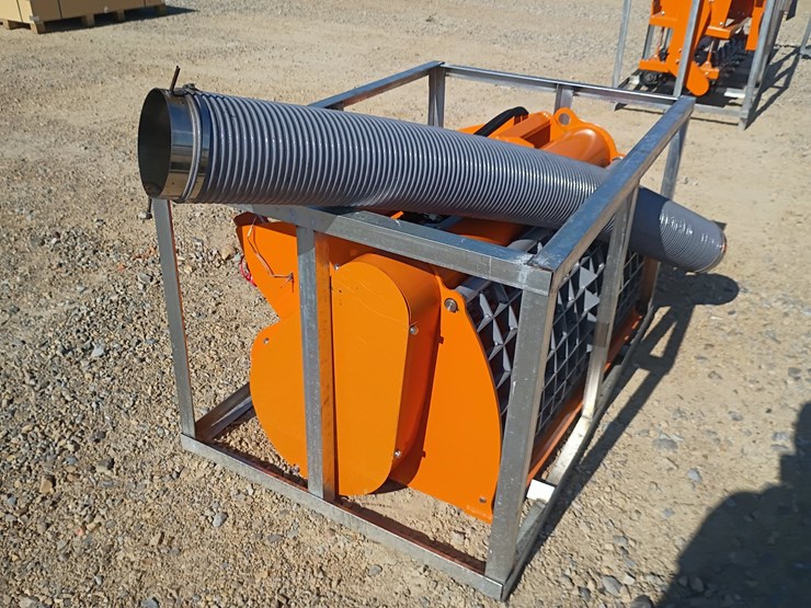 #l76-005-•-landhonor-concrete-mixer-skid-steer-attachment-image-8