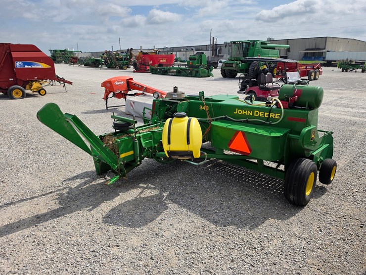 2001-john-deere-348-image-6