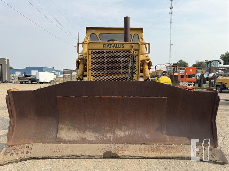 fiat-allis-bulldozer-w/-__-ft.-4-way-blade-8318-image-7
