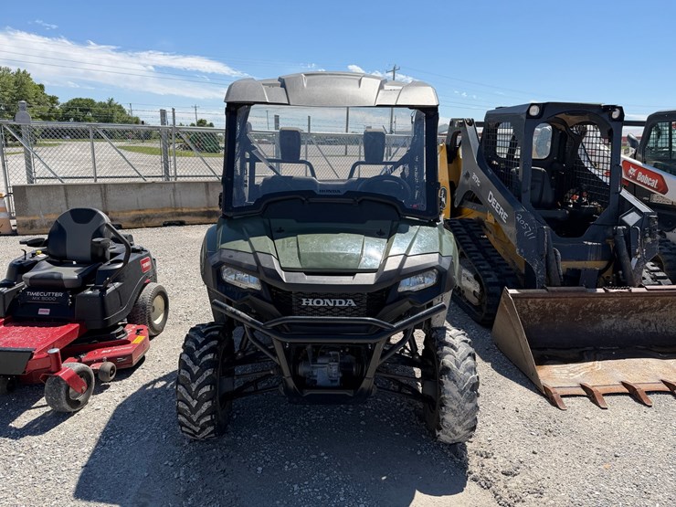 2021-honda-pioneer-700-image-2