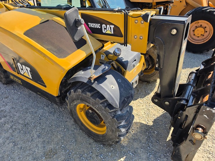 2016-caterpillar-th255c-image-18