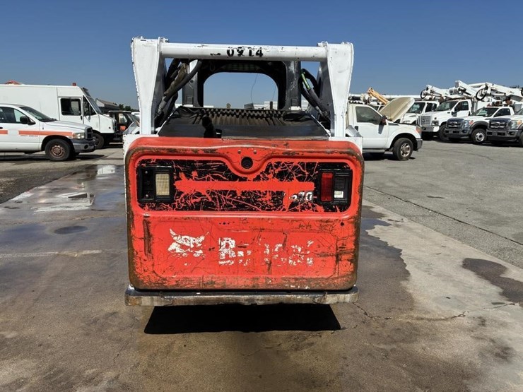 2013-bobcat-s570-image-11