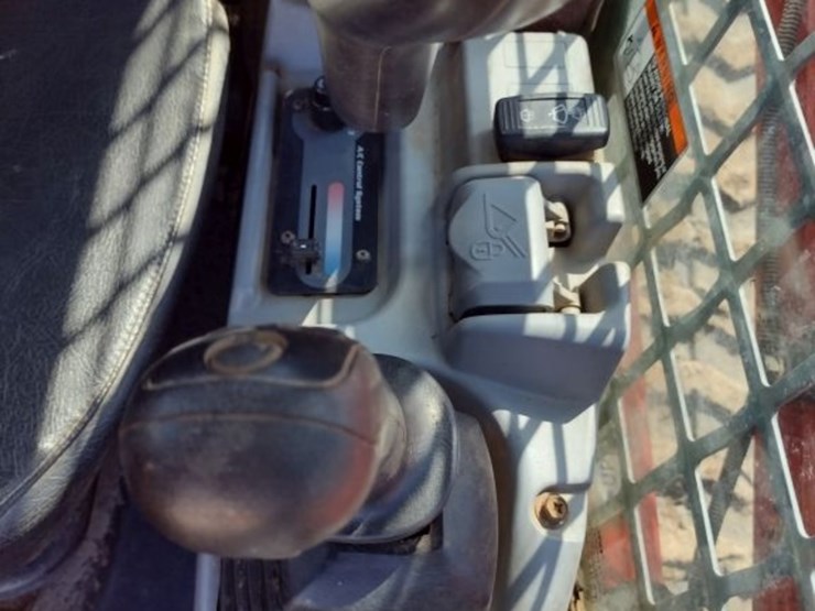 kubota-svl90-image-8