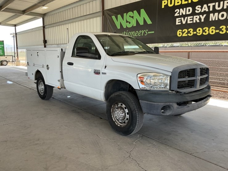2008-dodge-ram-2500-image-2