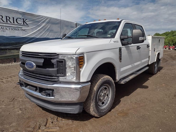 2018-ford-f350-image-36