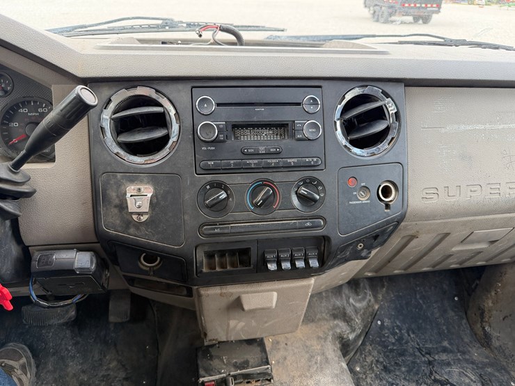 2009-ford-f350-image-10