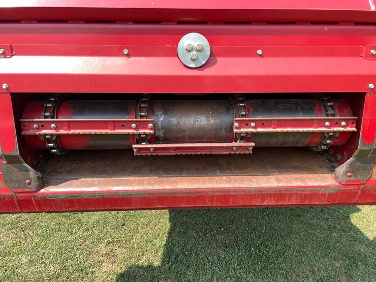 2018-case-ih-7240-image-23