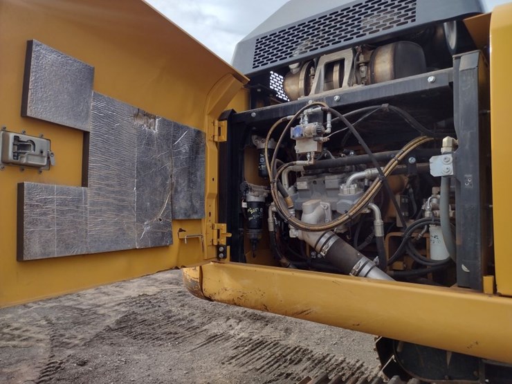 deere-210g-lc-image-30
