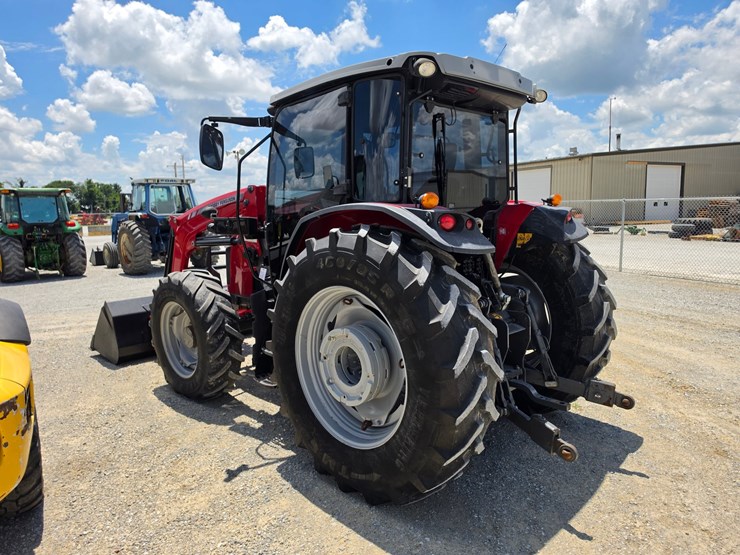 2021-massey-ferguson-6713-image-15