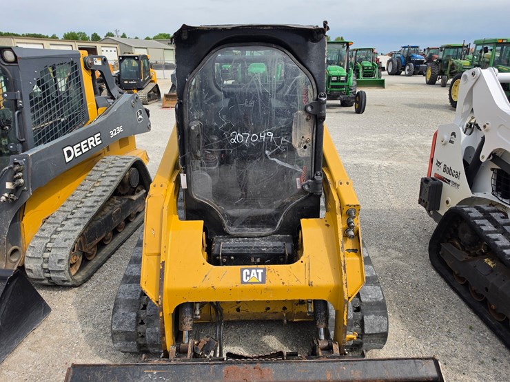 2016-caterpillar-259d-image-4
