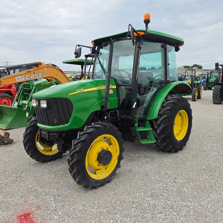 2008 JOHN DEERE 5225