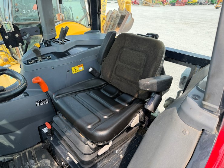 massey-ferguson-4610-image-8