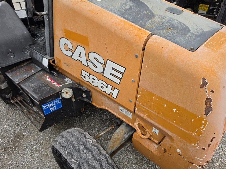 2018-case-586h-image-13