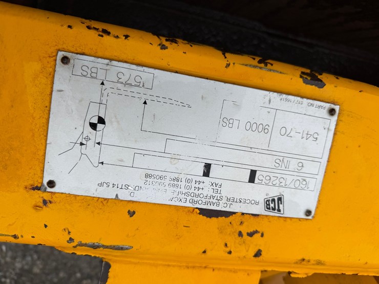 2014-jcb-541-image-4