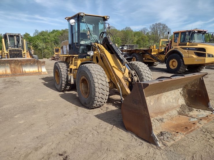 caterpillar-930g-image-32