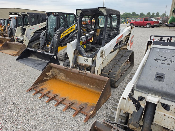2022-bobcat-t550-image-48