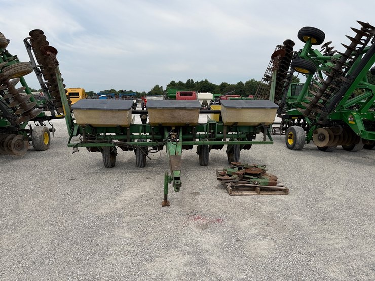 john-deere-7200-image-2