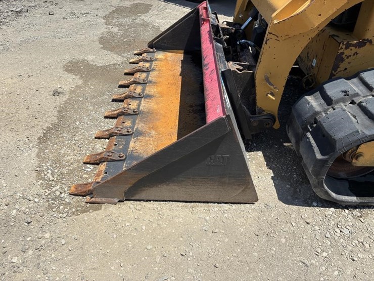 2020-caterpillar-289d3-image-5
