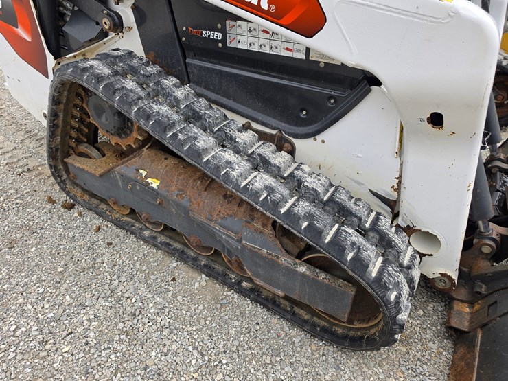 2021-bobcat-t76-image-23