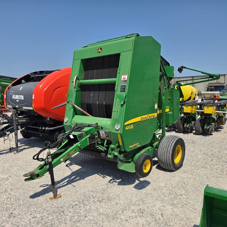 2008 JOHN DEERE 468