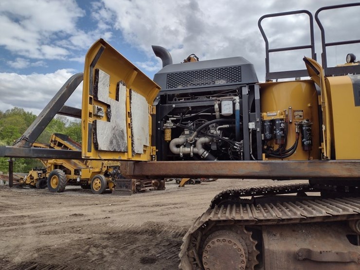 deere-350g-lc-image-36