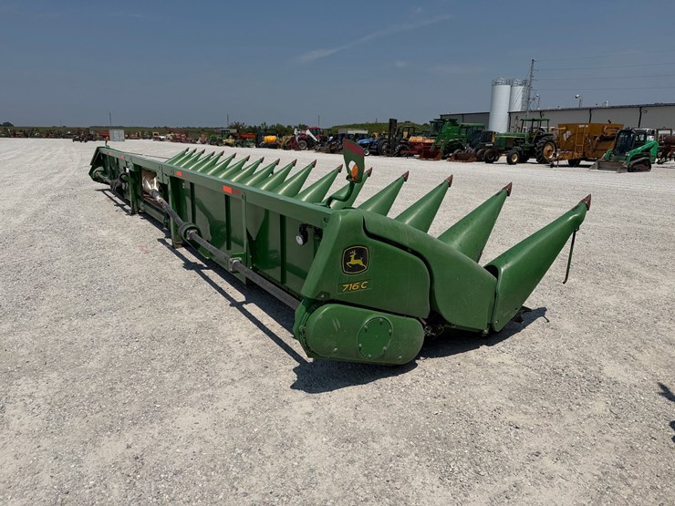2018-john-deere-716c-image-8