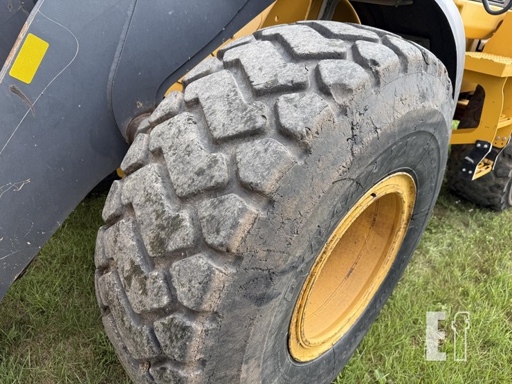 2019-deere-524l-image-19