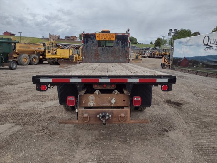 peterbilt-337-image-4