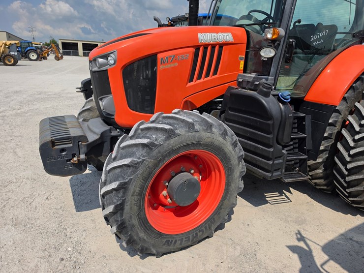 2020-kubota-m7-132-image-3