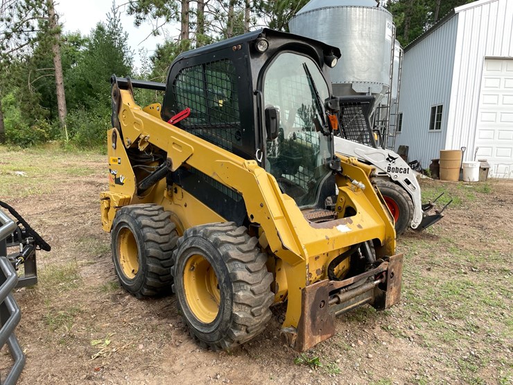caterpillar-242d-image-3