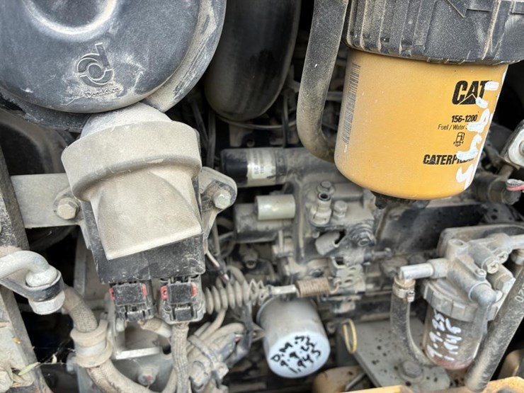 2013-caterpillar-301.7d-cr-image-19