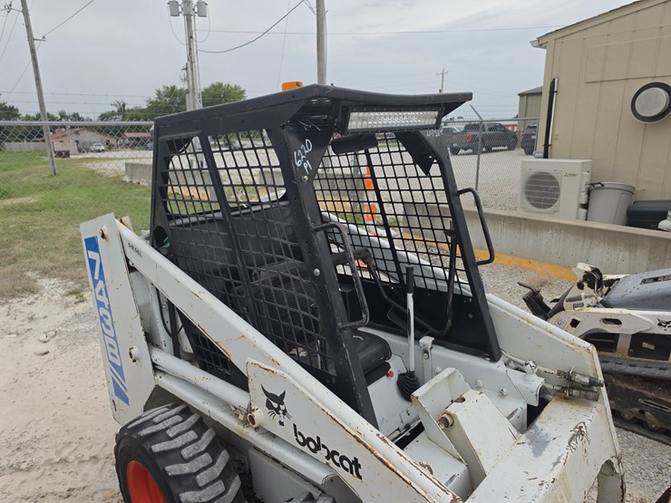 1991-bobcat-743b-image-18