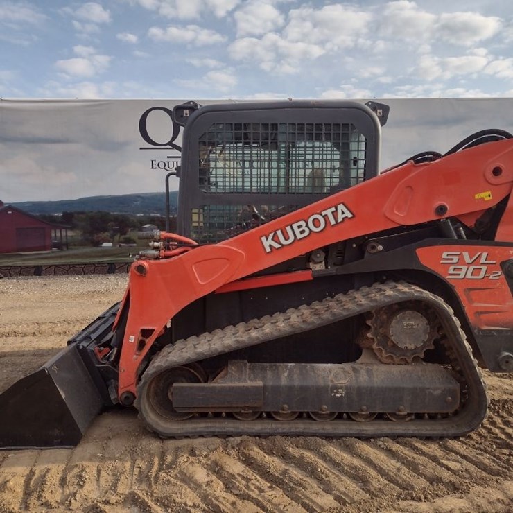 KUBOTA SVL90-2