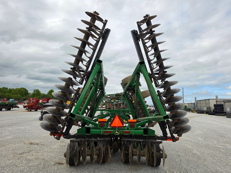 2019-john-deere-2630-image-9