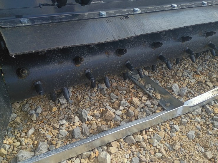 #l76-019-•-landhonor-power-rake-skid-steer-attachment-image-9