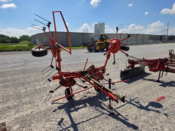 2014-kuhn-gf5001th-image-1