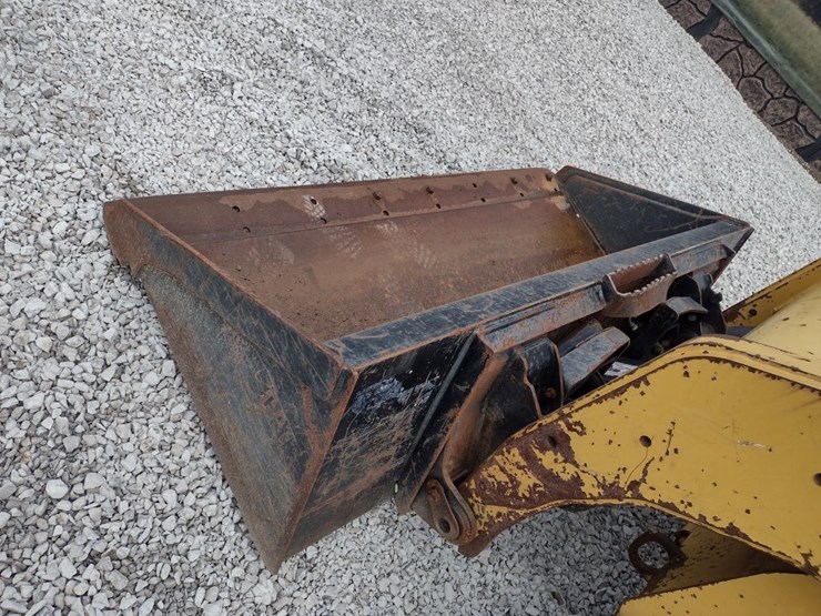 caterpillar-257b3-image-16